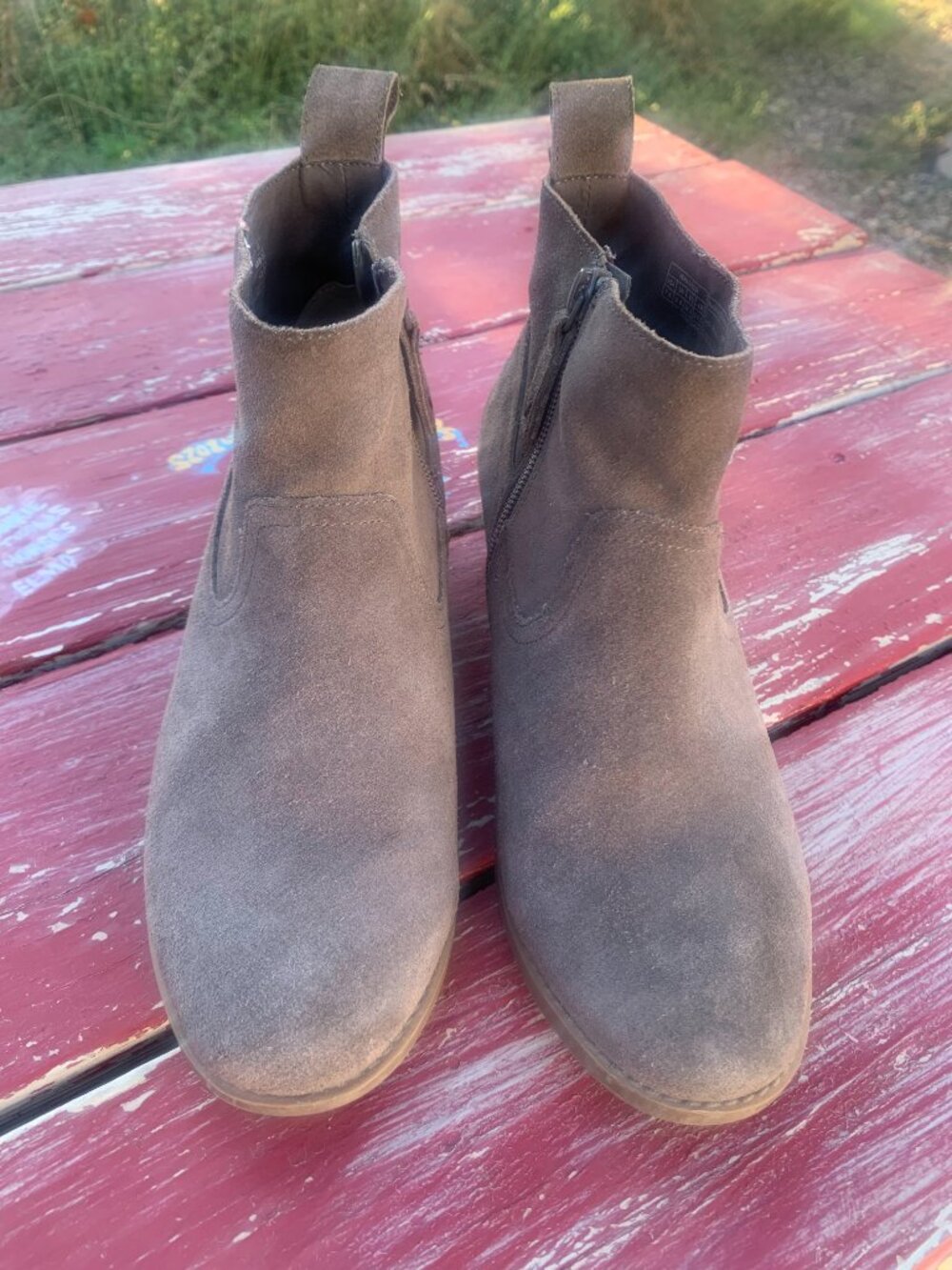Vionic Vera Water-Resistant Suede Ankle Boots Women's 7.5